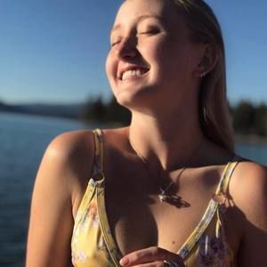 Meet your Posher, Hailey